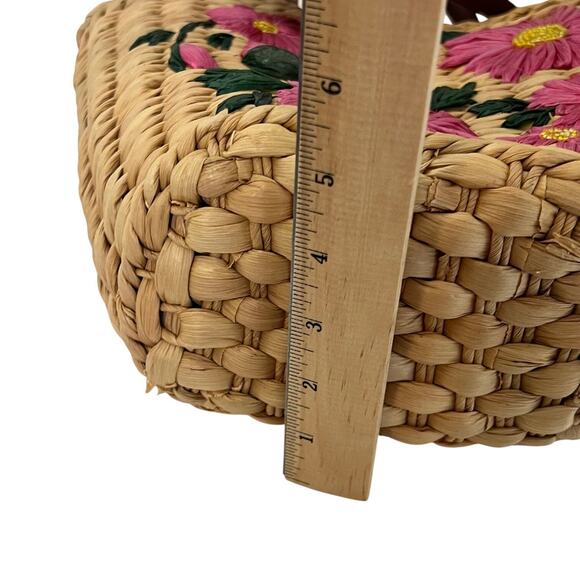 Woven Straw Purse Shoulder Bag Purse Embroidered Pink Flowers 10x7x5 in New - Picture 8 of 8